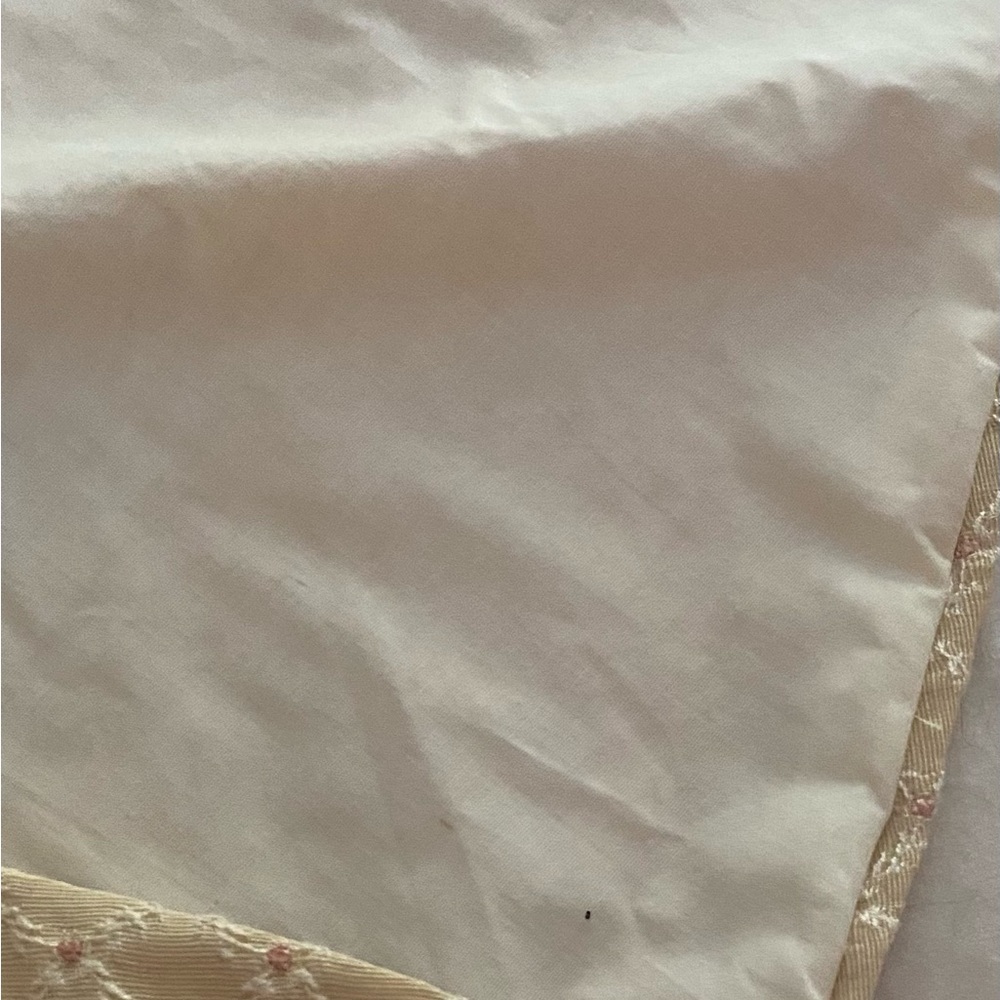 Window curtains - Picture 7 of 9